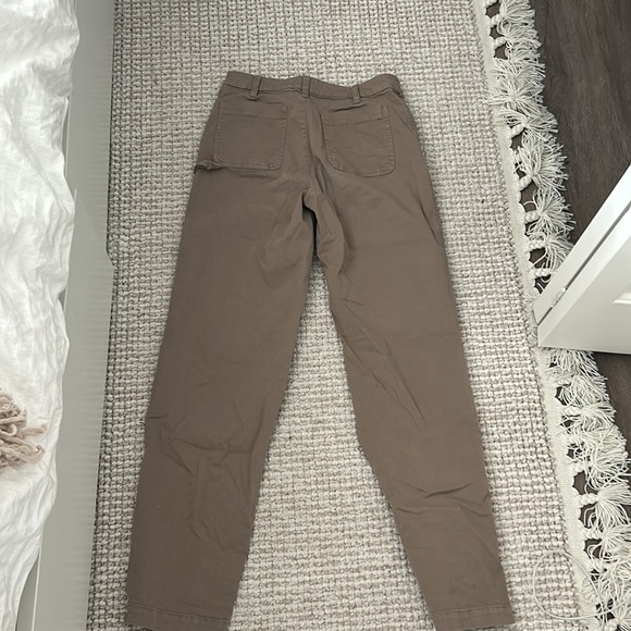 aritzia low waisted baggy cargos - Picture 3 of 3